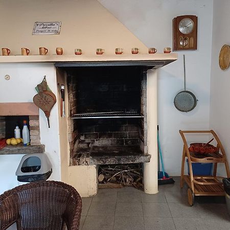 Acogedora Casa De Campo Neda Екстериор снимка