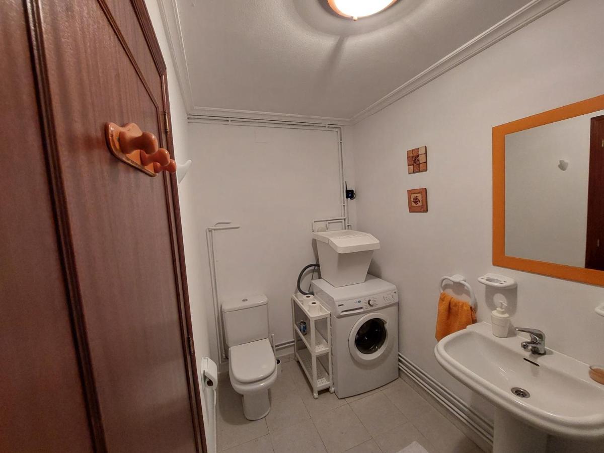 Acogedora Casa De Campo Neda Екстериор снимка