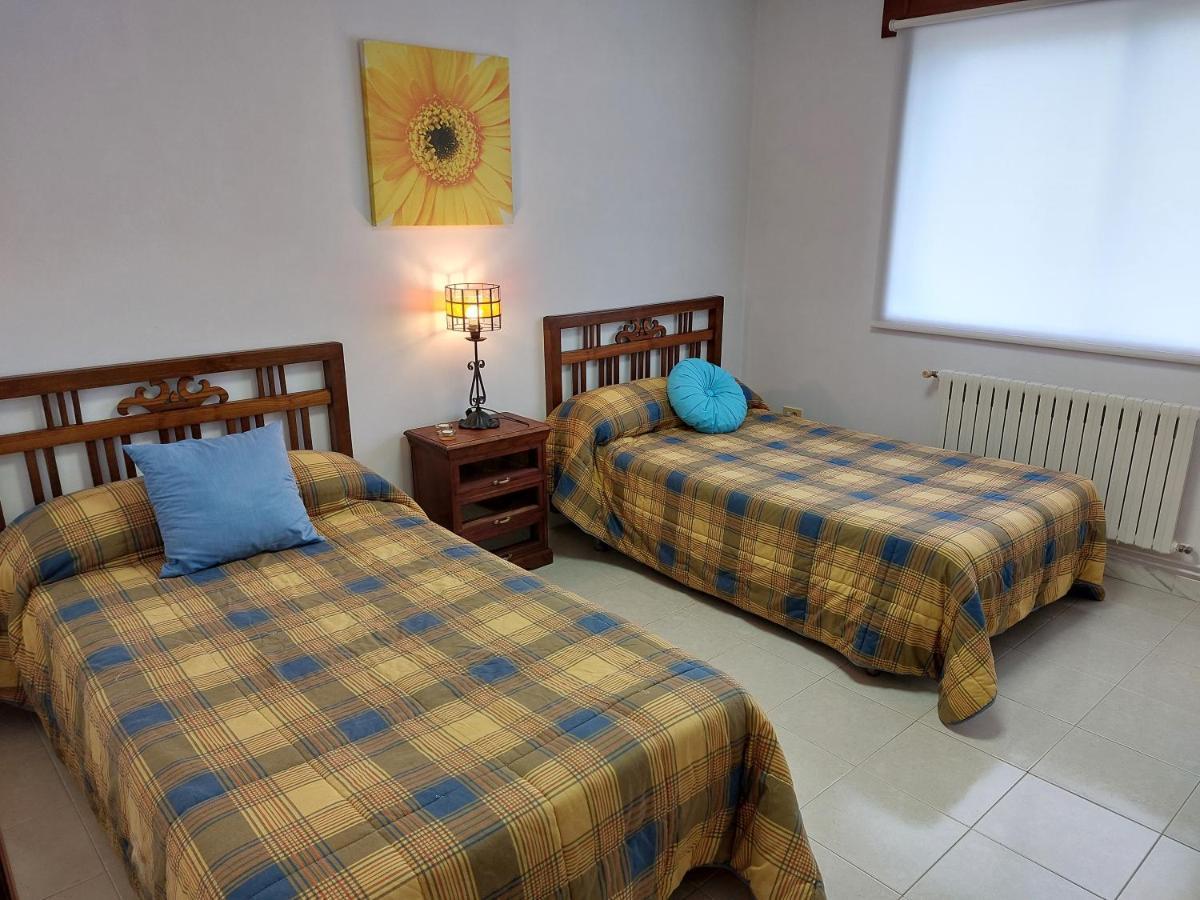 Acogedora Casa De Campo Neda Екстериор снимка